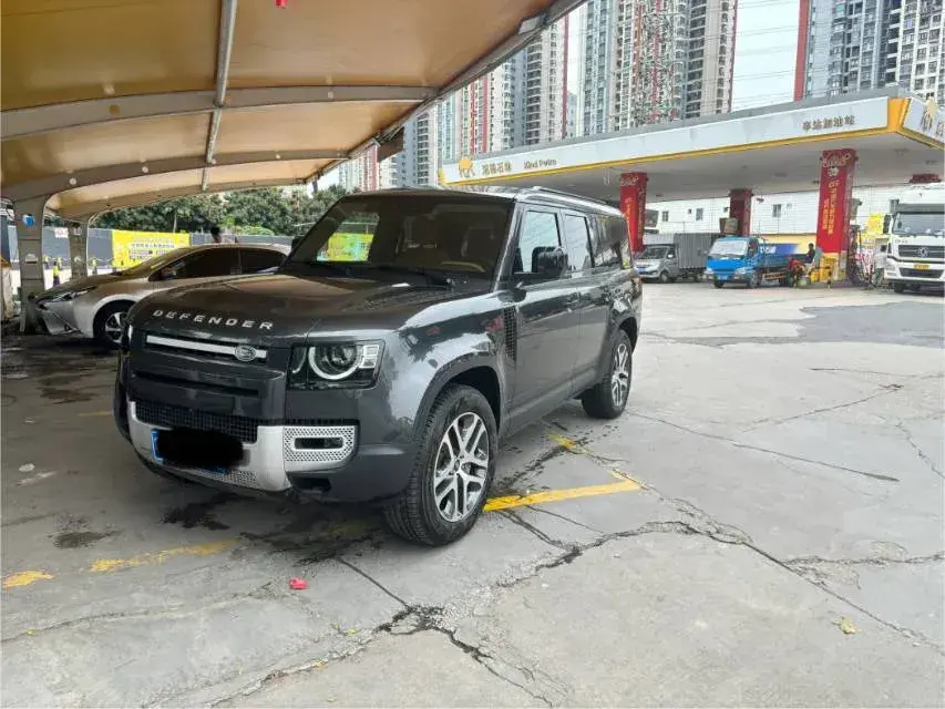 2023 Land Rover Defender 3.0T 400HP L6 8AT