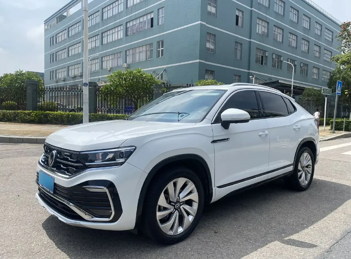 2020 Volkswagen Tayron X 2.0T 186HP L4 7DCT