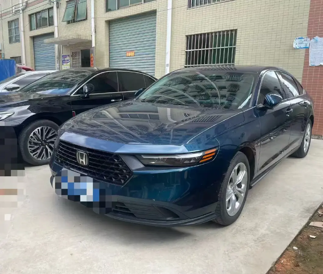 2023 Honda Accord 1.5T 192HP L4 CVT