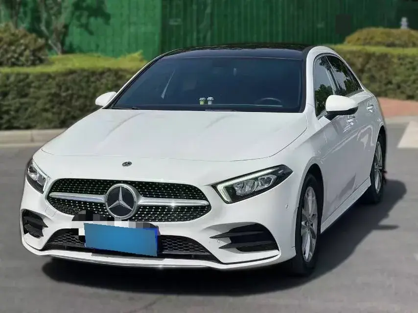 2022 Mercedes-Benz A Class 1.3T 163HP L4 7DCT