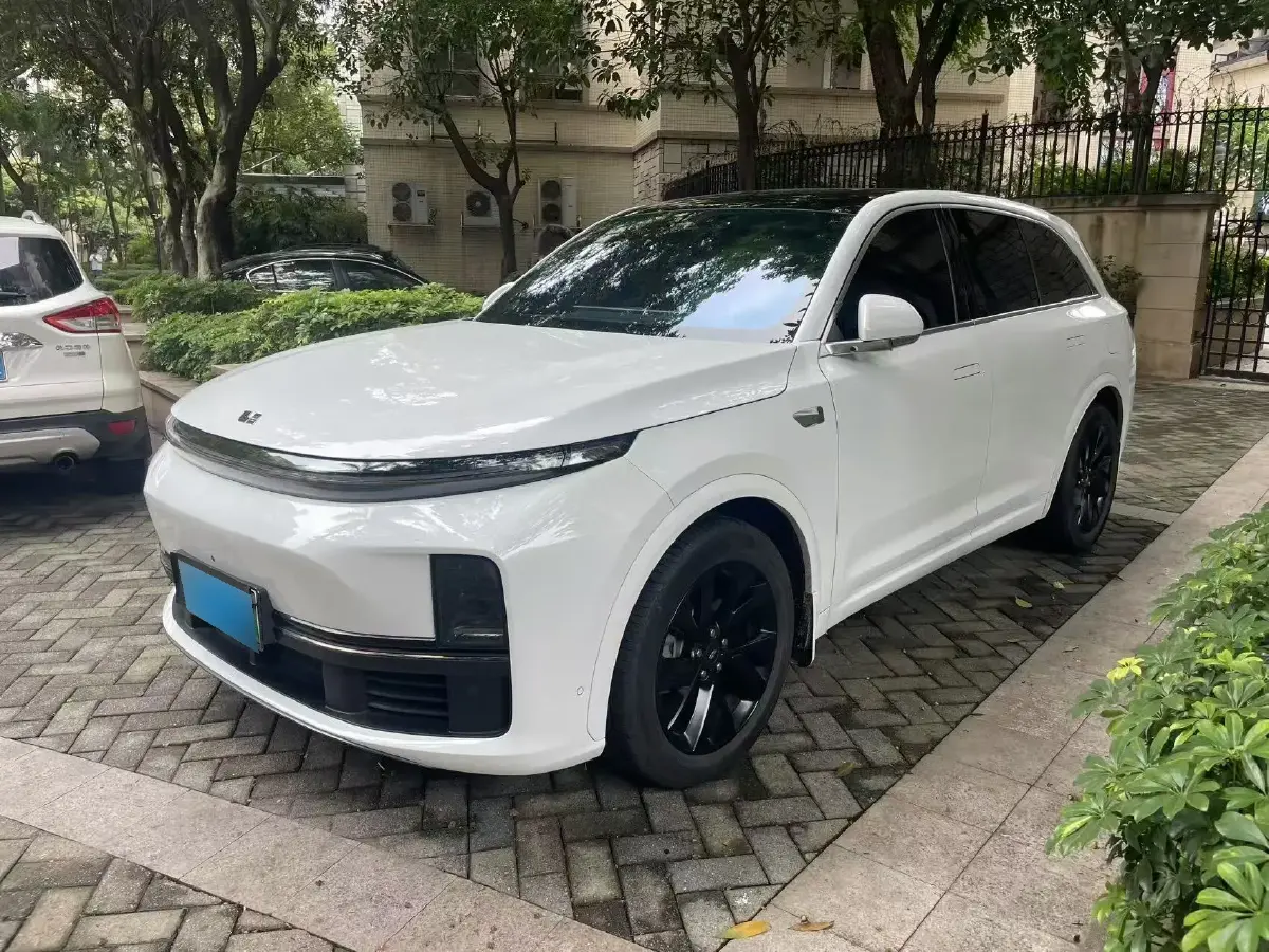 2023 Li L7 Range Extended 154HP REEV 40.9KWH