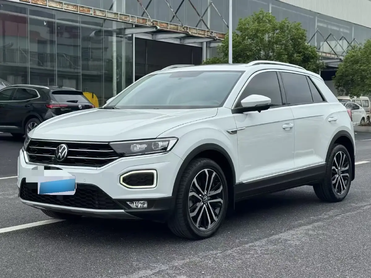 2022 Volkswagen T-Roc 1.4T 150HP L4 7DCT