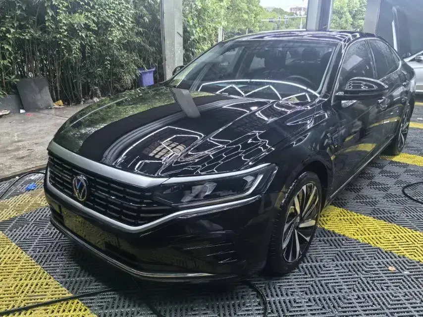 2022 Volkswagen Passat 2.0T 186HP L4 7DCT