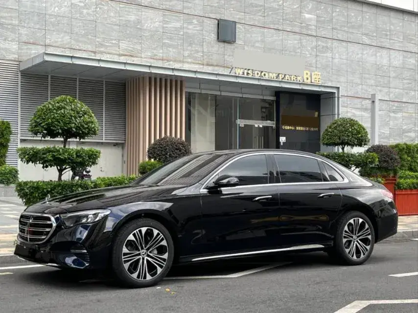 2025 Mercedes-Benz E Class 2.0T 258HP L4 9AT