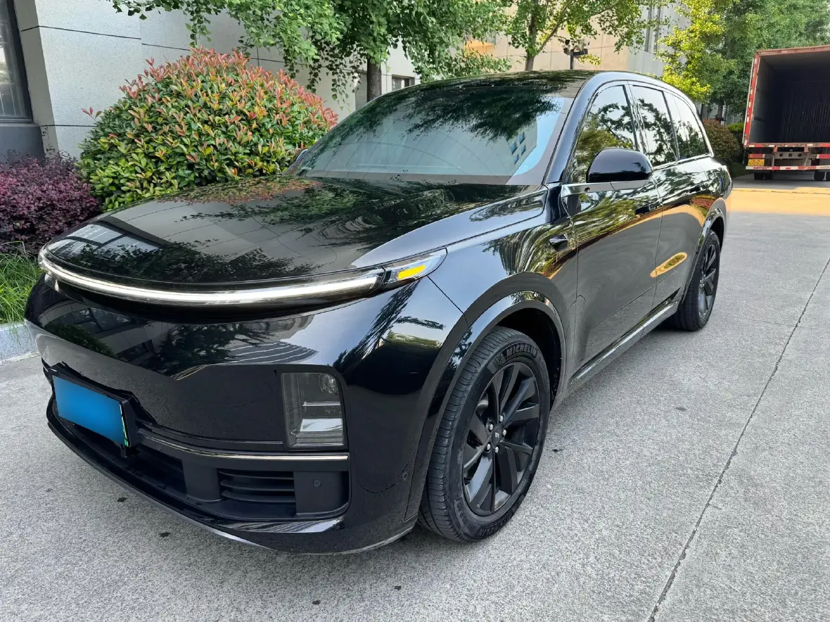 2023 Li L8 Range Extended 154HP REEV 40.9KWH