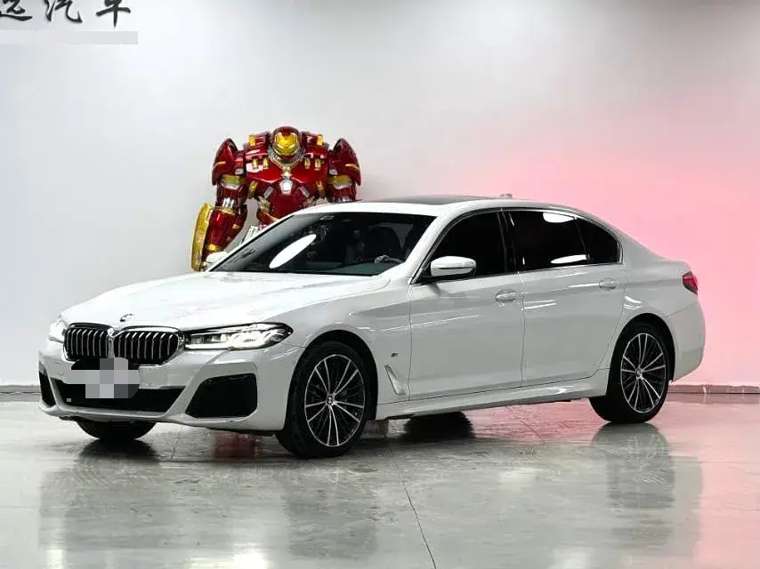 2022 BMW 5 Series 2.0T 252HP L4 8AT