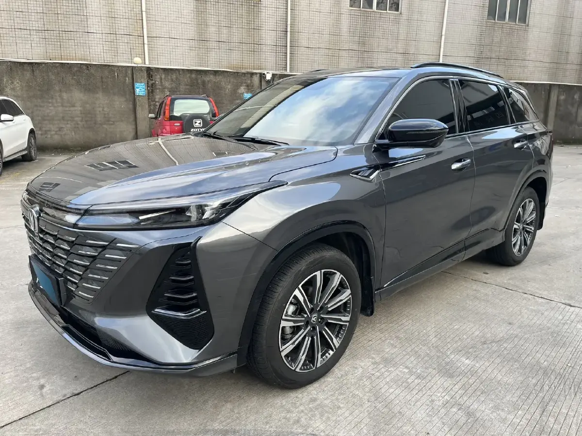 2024 ChangAn CS75 Plus 1.5T 188HP L4 8AT