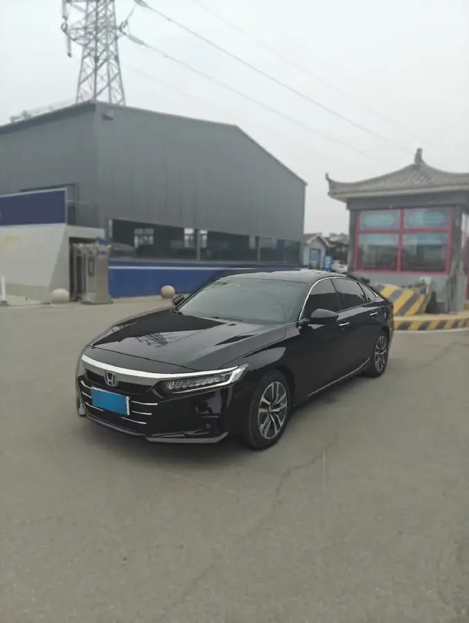 2022 Honda Accord 2.0L 146HP L4 E-CVT Hybrid