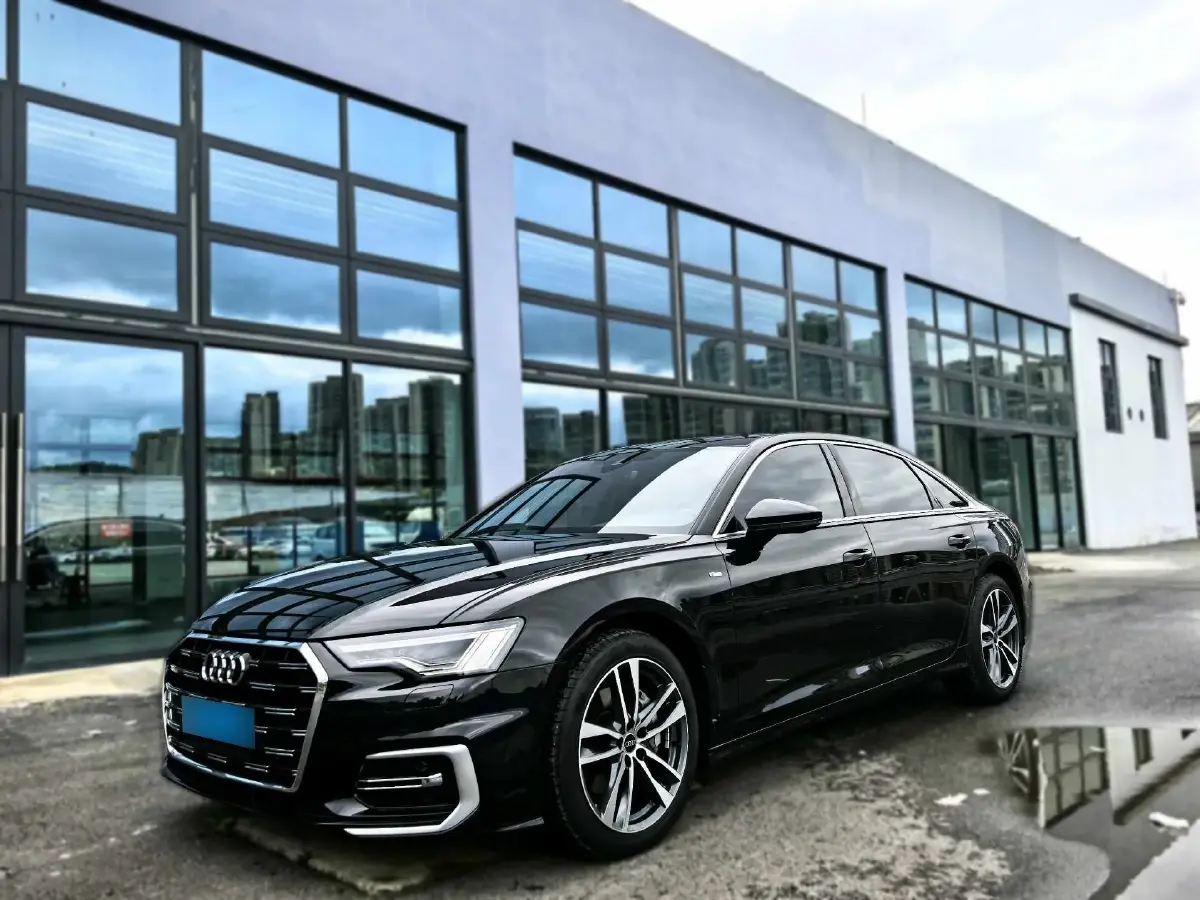 2023 Audi A6L 2.0T 190HP L4 7DCT