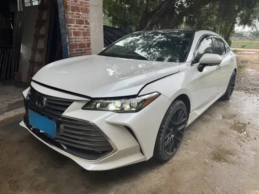 2021 Toyota Avalon 2.5L 209HP L4 8AT