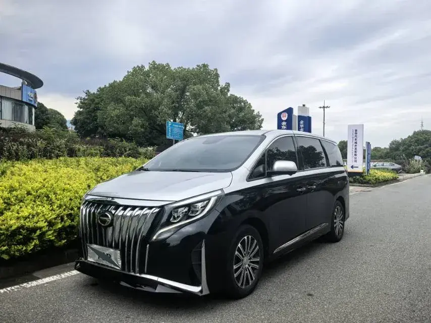 2021 GAC Trumpchi M8 2.0T 252HP L4 8AT