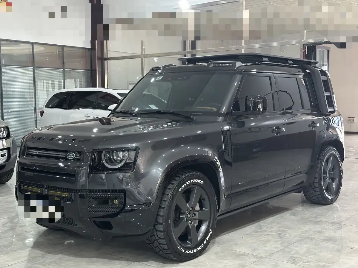 2024 Land Rover Defender 3.0T 400HP L6 8AT