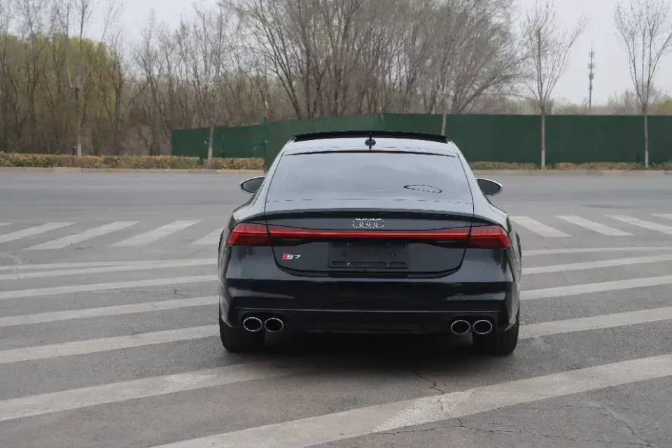 2022 Audi S7 2.9T 450HP V6 8AT,autocango,china used car exporter,china ev exporter,chinese used car exporter,chinese used ev exporter
