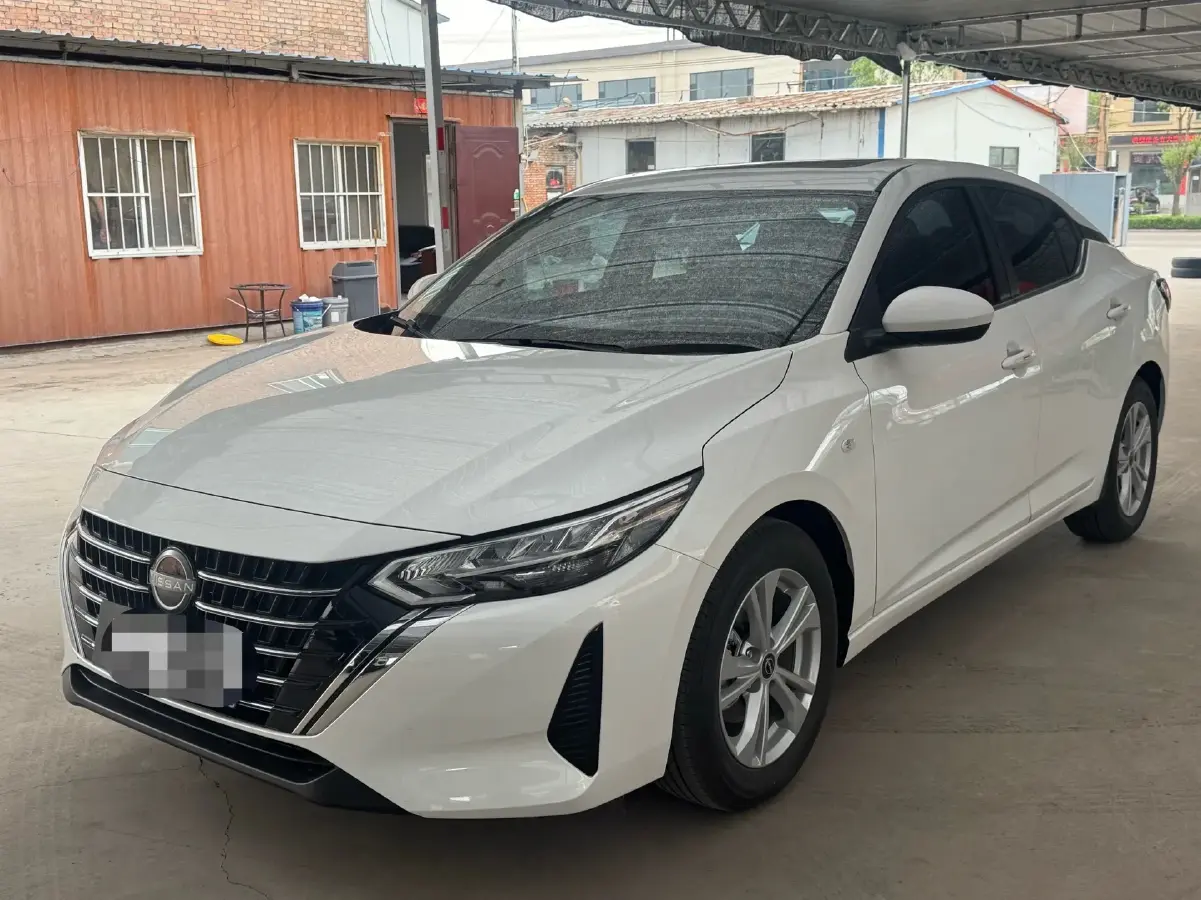 2025 Nissan Sylphy 1.6L 135HP L4 CVT