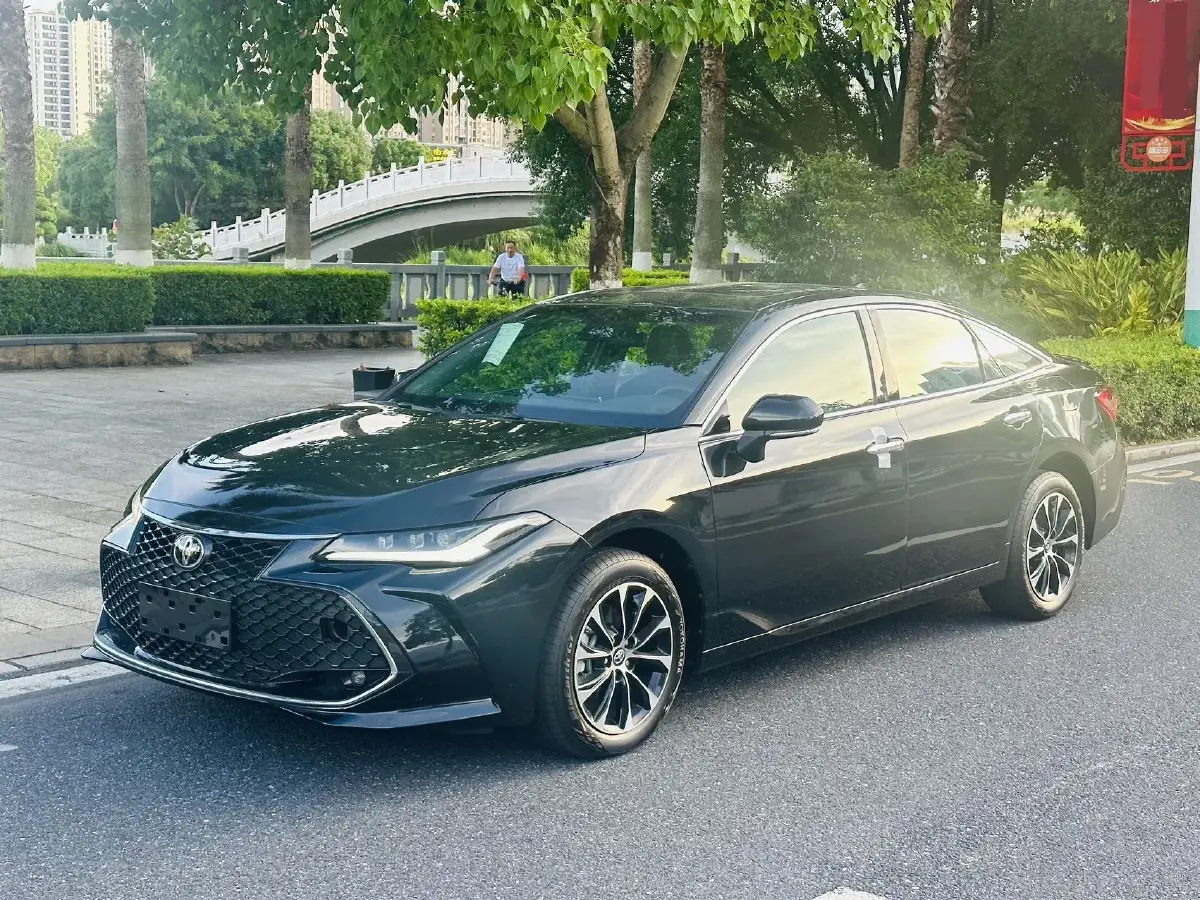 2023 Toyota Avalon 2.0L 177HP L4 CVT