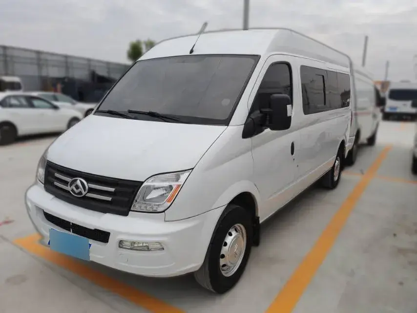 2023 MAXUS XinTu V80 2.0T 127HP L4 6AMT