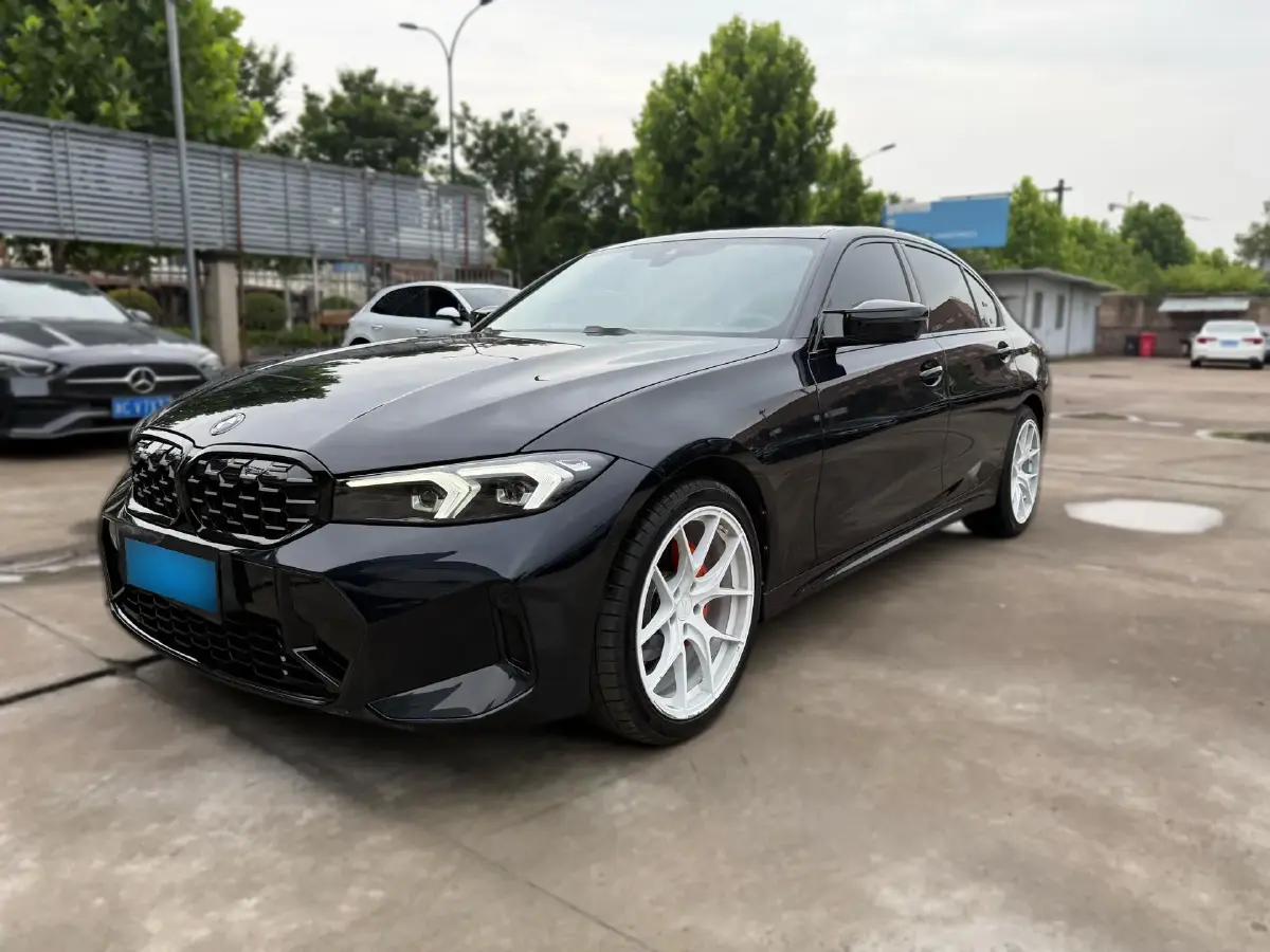 2024 BMW 3 Series 2.0T 184HP L4 8AT