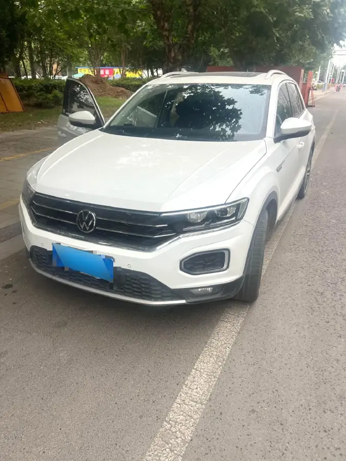 2021 Volkswagen T-Roc 1.4T 150HP L4 7DCT