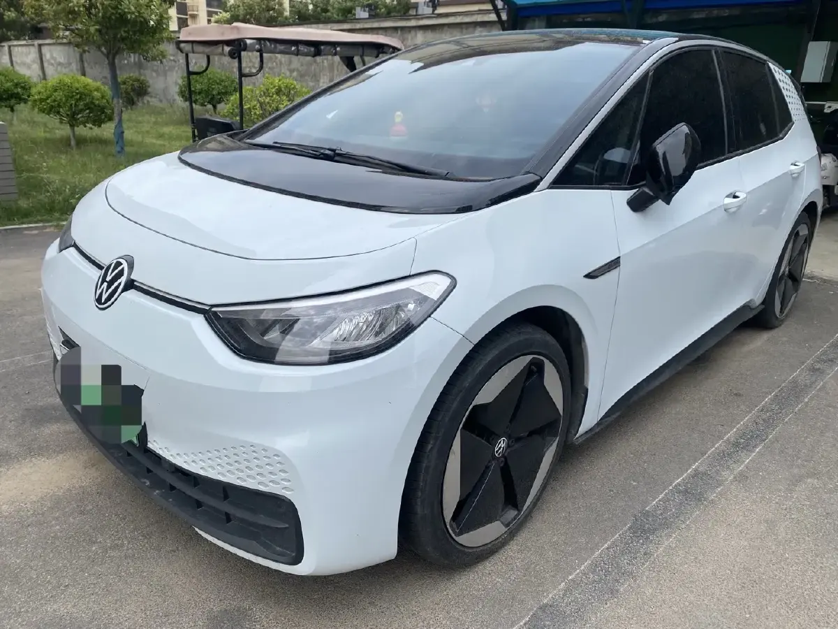 2023 Volkswagen ID.3 BEV 52.8KWH