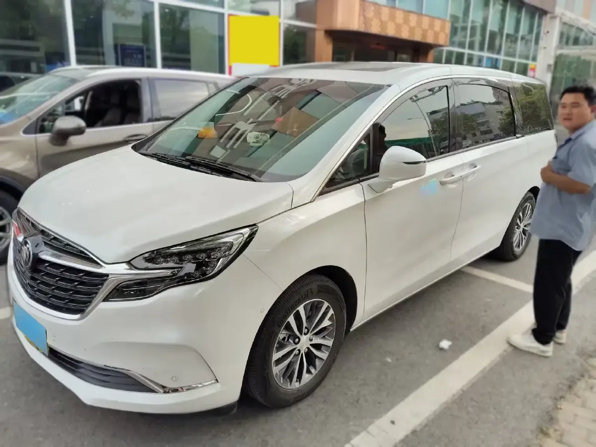 2022 Buick GL8 2.0T 237HP L4 9AT