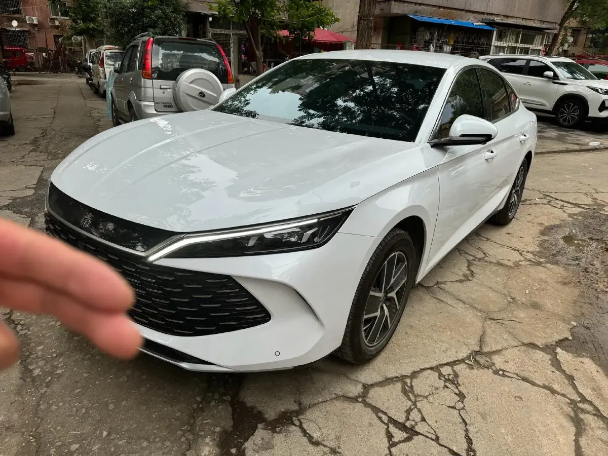 2024 BYD QinL 1.5L 101HP L4 E-CVT PHEV 10.08KWH