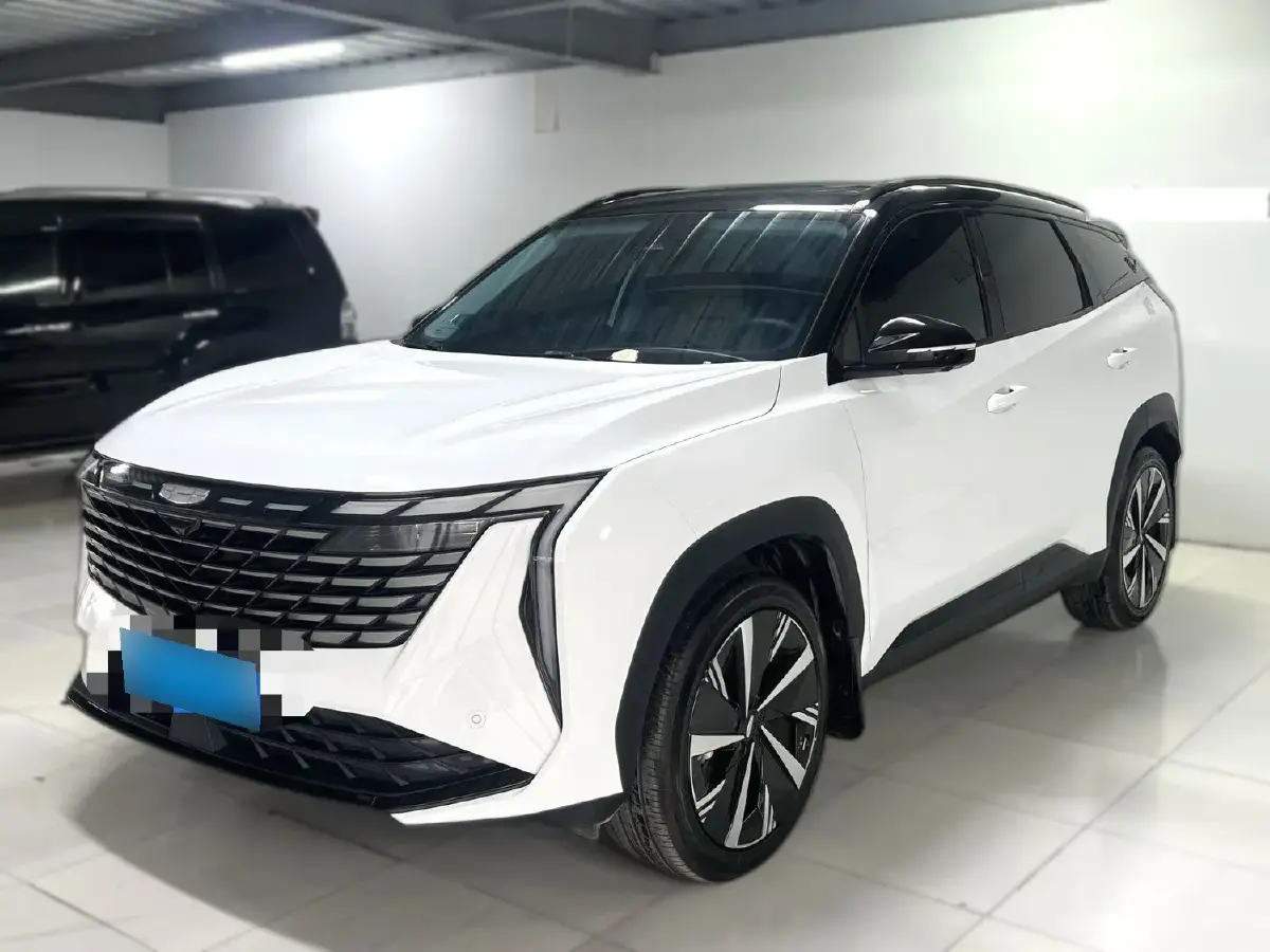 2023 Geely StarRay 1.5T 181HP L4 7DCT
