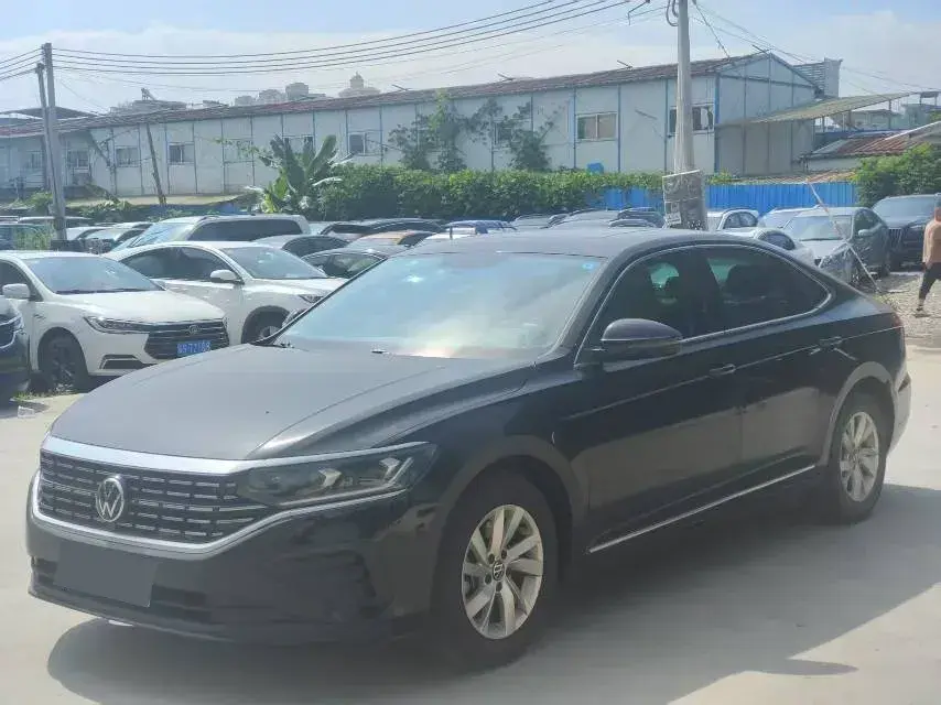 2022 Volkswagen Passat 1.4T 150HP L4 7DCT