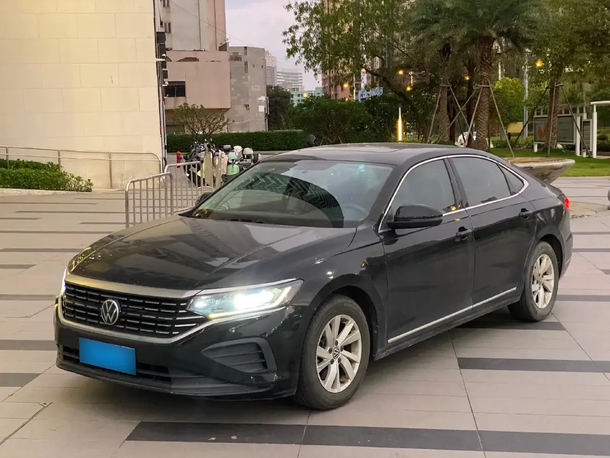 2022 Volkswagen Passat 1.4T 150HP L4 7DCT