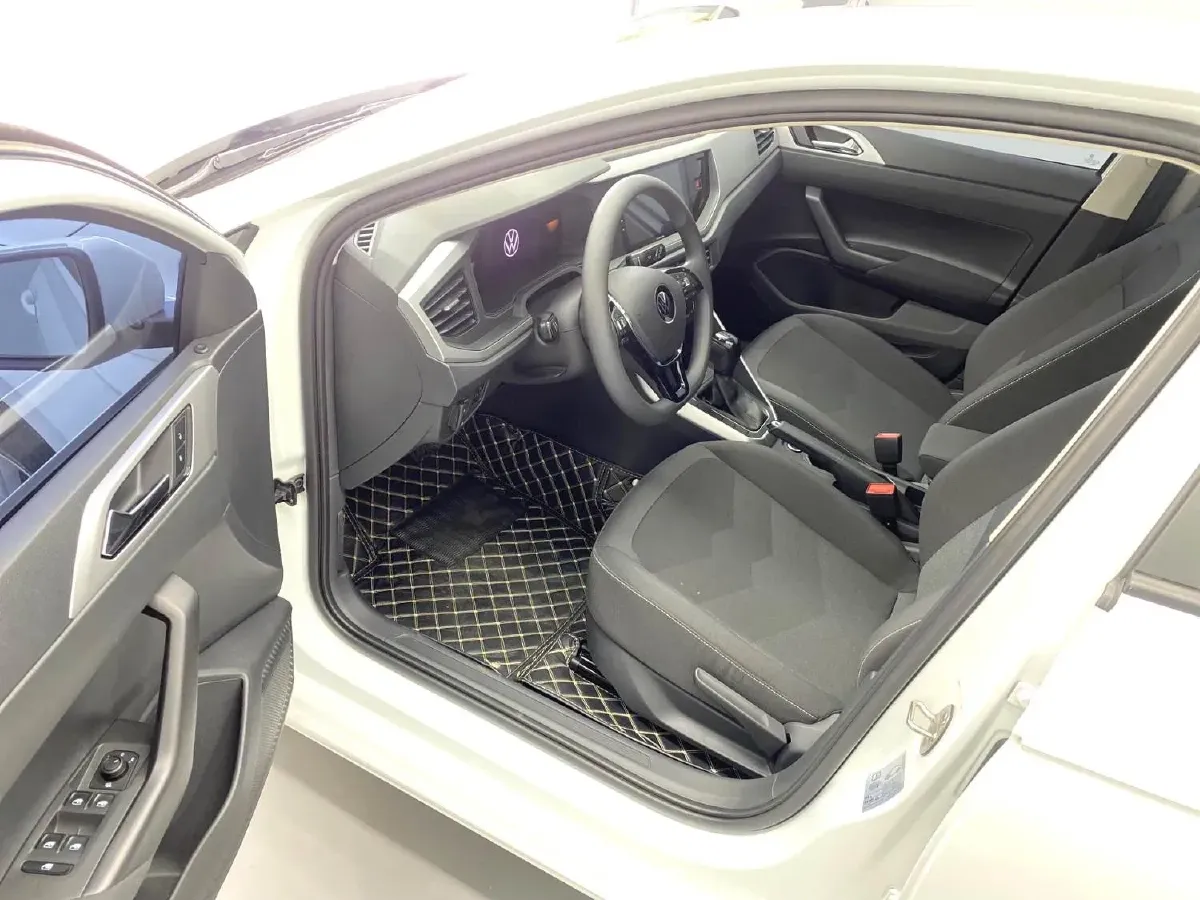 2023 Volkswagen Polo 1.5L 113HP L4 6AT,autocango,china used car exporter,china ev exporter,chinese used car exporter,chinese used ev exporter