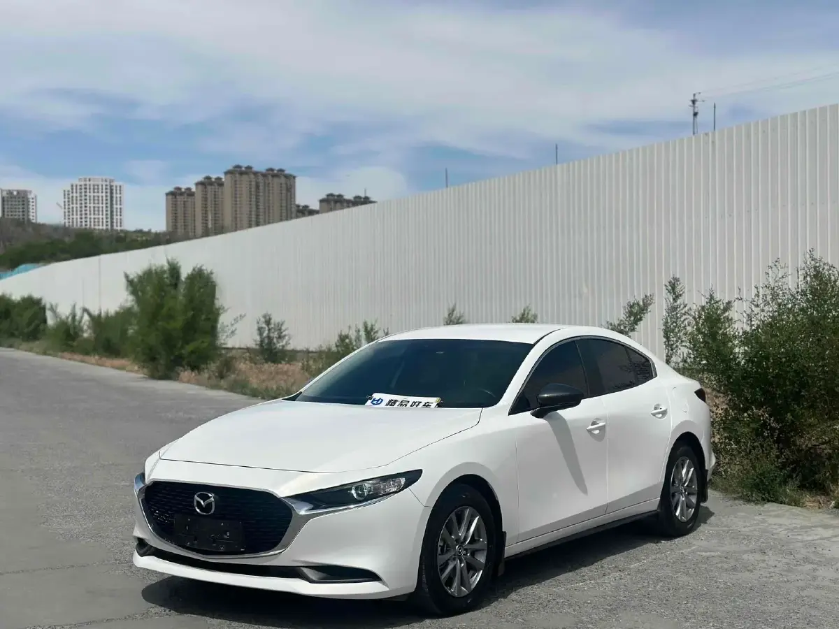 2021 Mazda 3 Axela 2.0L 158HP L4 6AT