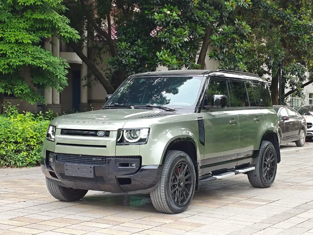 2023 Land Rover Defender 3.0T 400HP L6 8AT