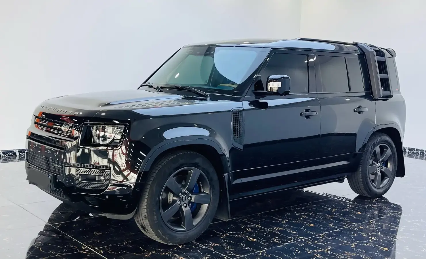 2023 Land Rover Defender 3.0T 400HP L6 8AT