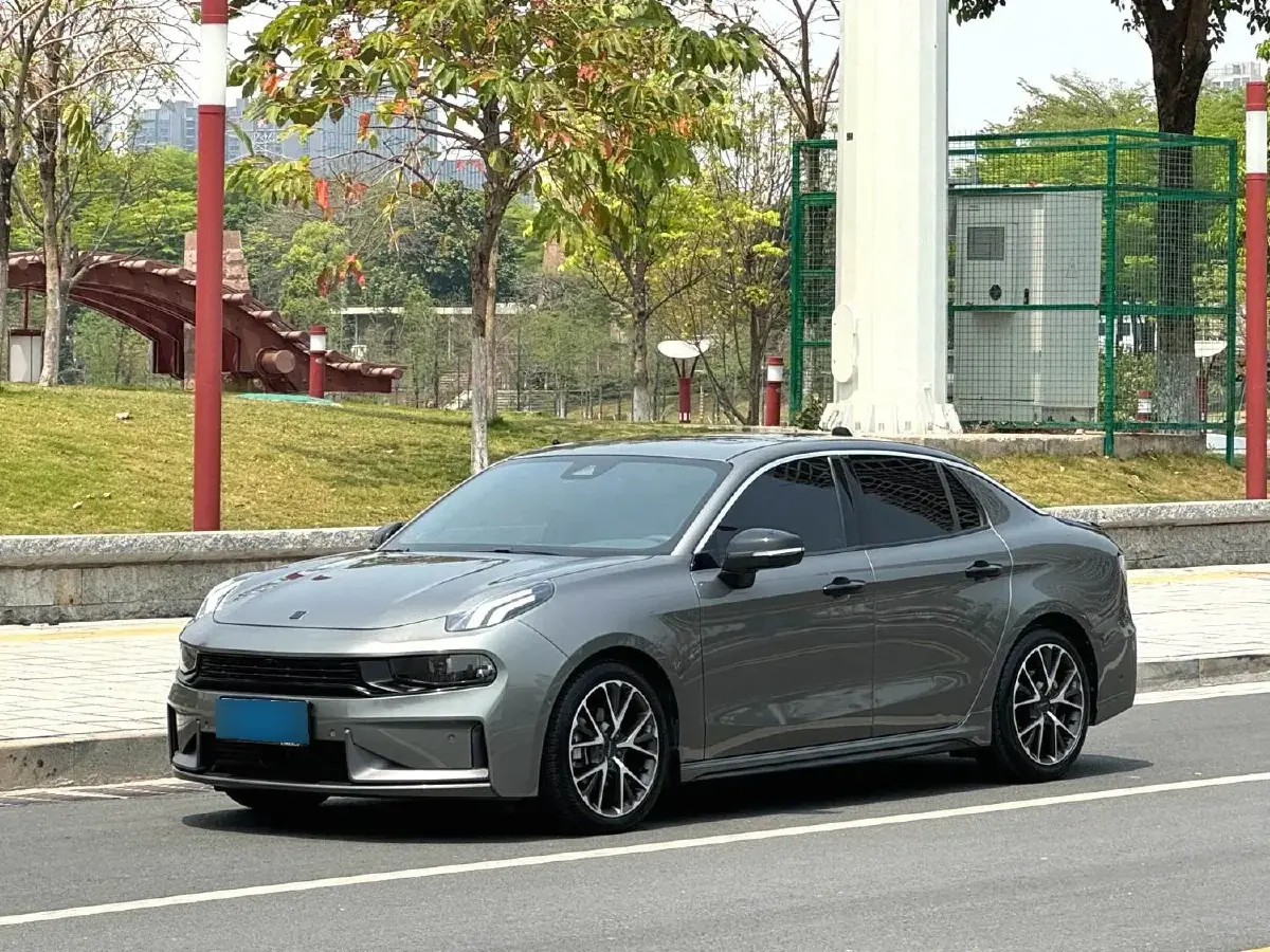 2022 LYNK&CO 03 2.0T 190HP L4 7DCT