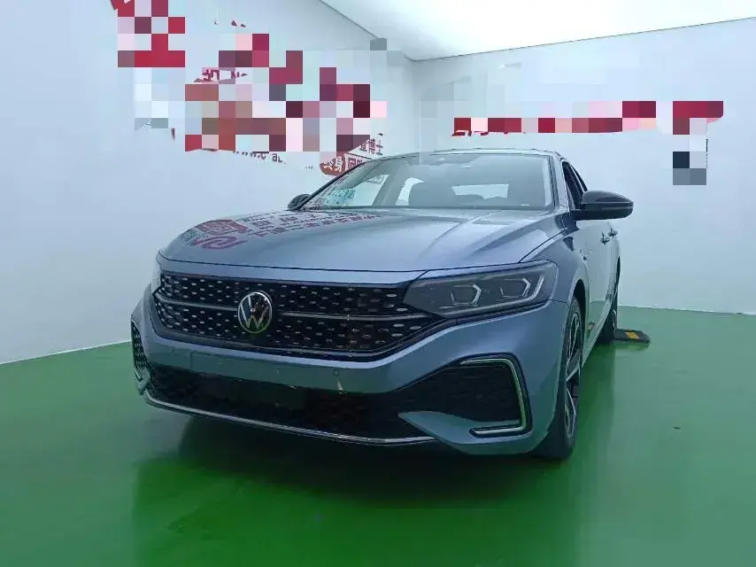 2023 Volkswagen Passat 2.0T 186HP L4 7DCT