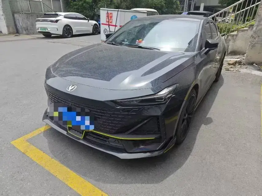 2022 ChangAn UNI-V 1.5T 188HP L4 7DCT