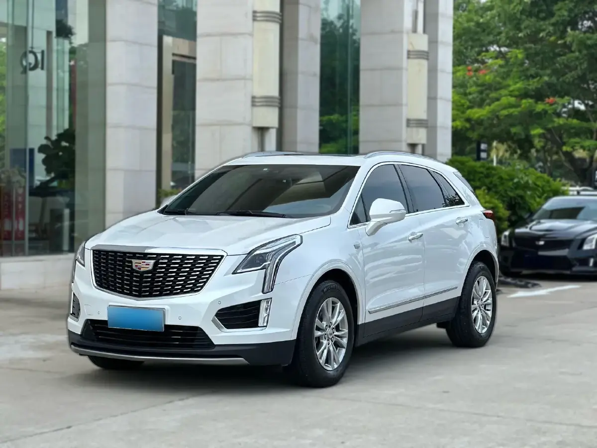 2022 Cadillac XT5 2.0T 237HP L4 9AT