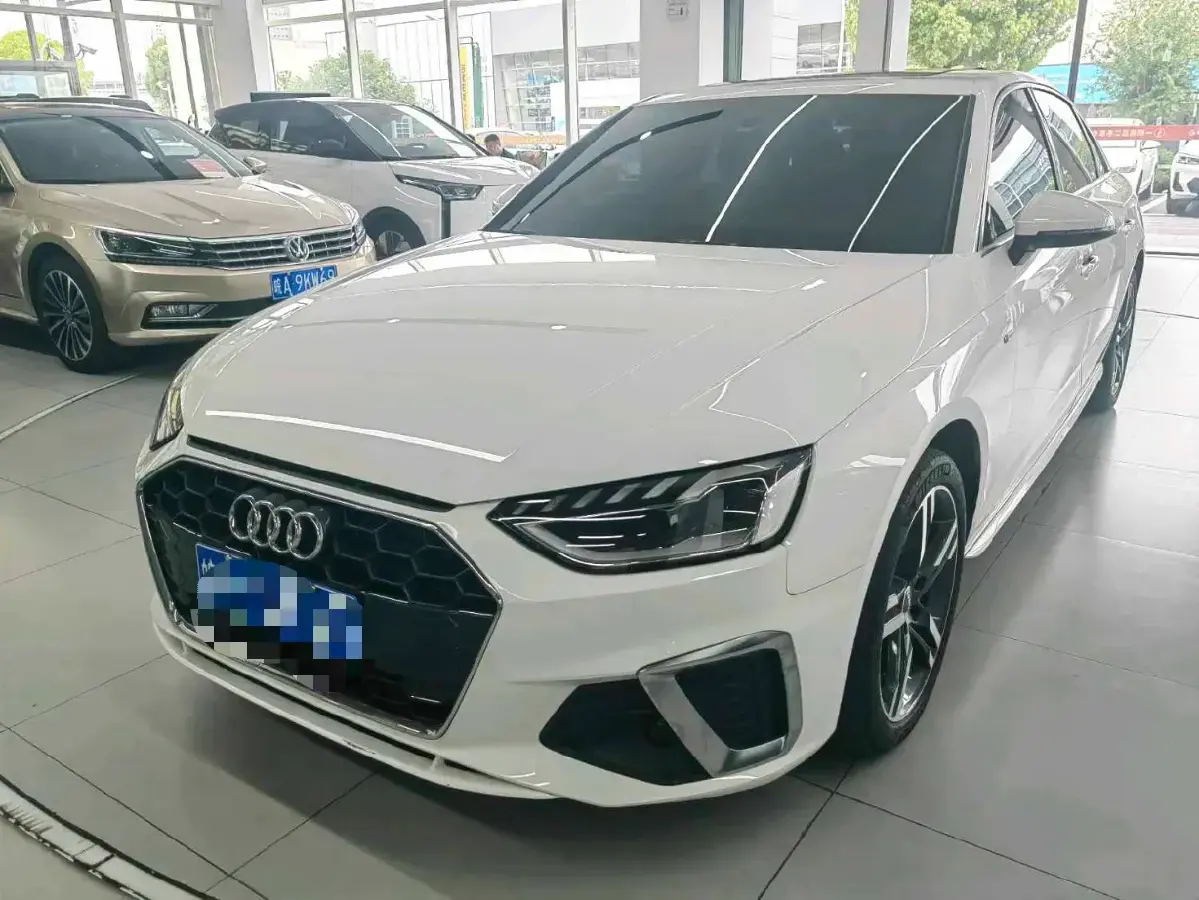 2020 Audi A4L 2.0T 150HP L4 7DCT