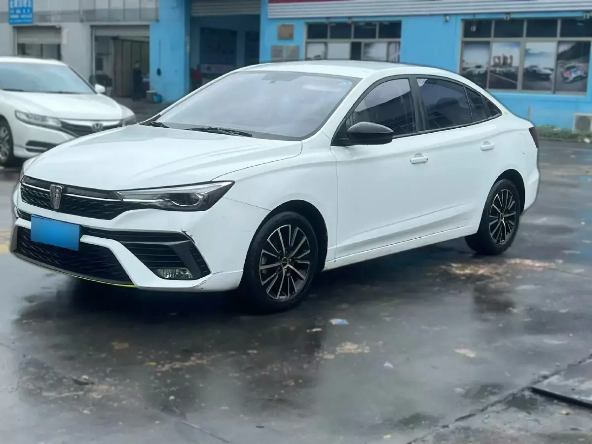 2021 Roewe i5 1.5L 120HP L4 CVT
