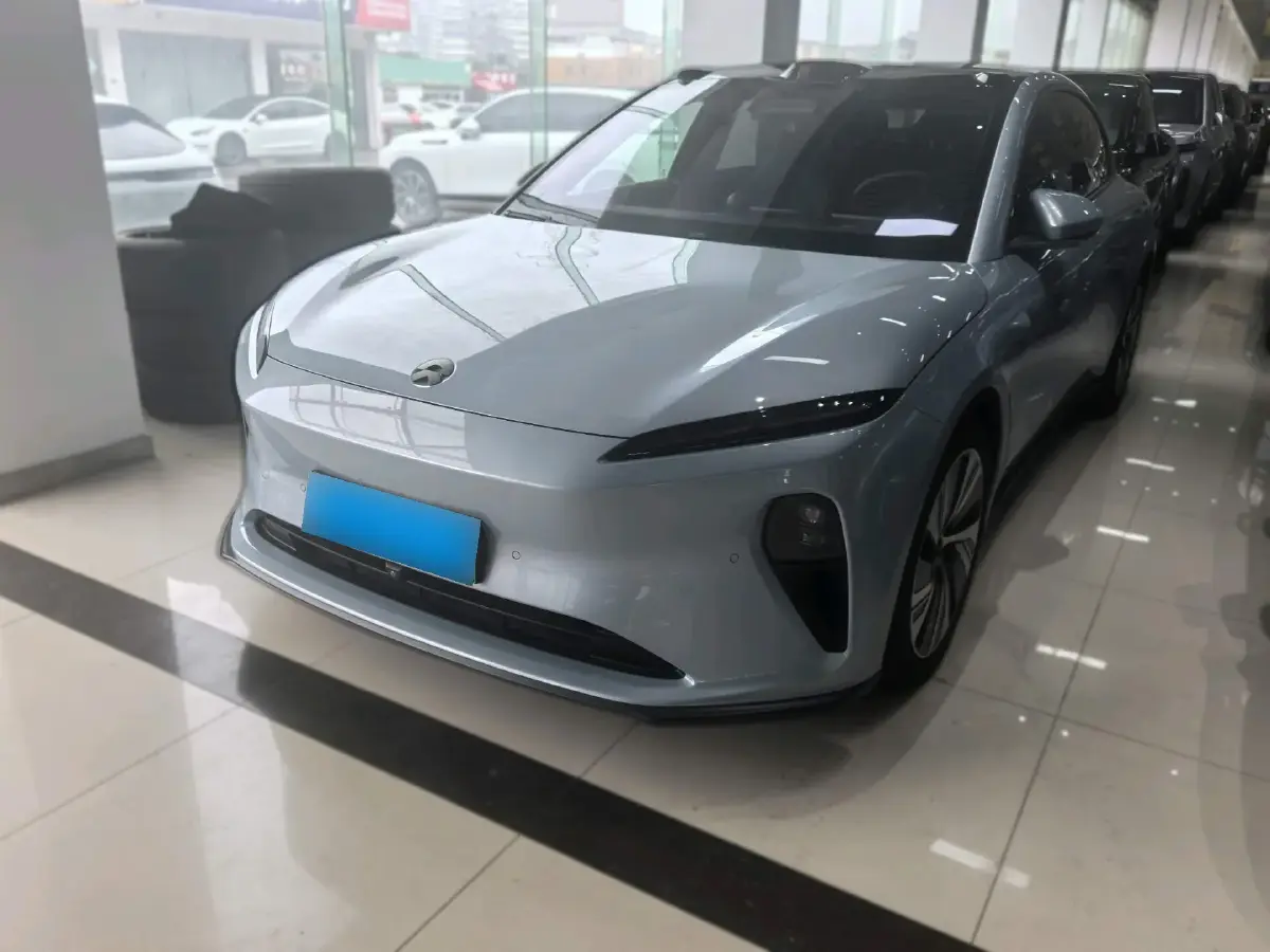 2022 NIO ET5 BEV 75KWH