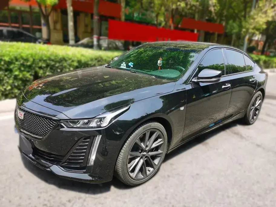 2021 Cadillac CT5 2.0T 237HP L4 10AT