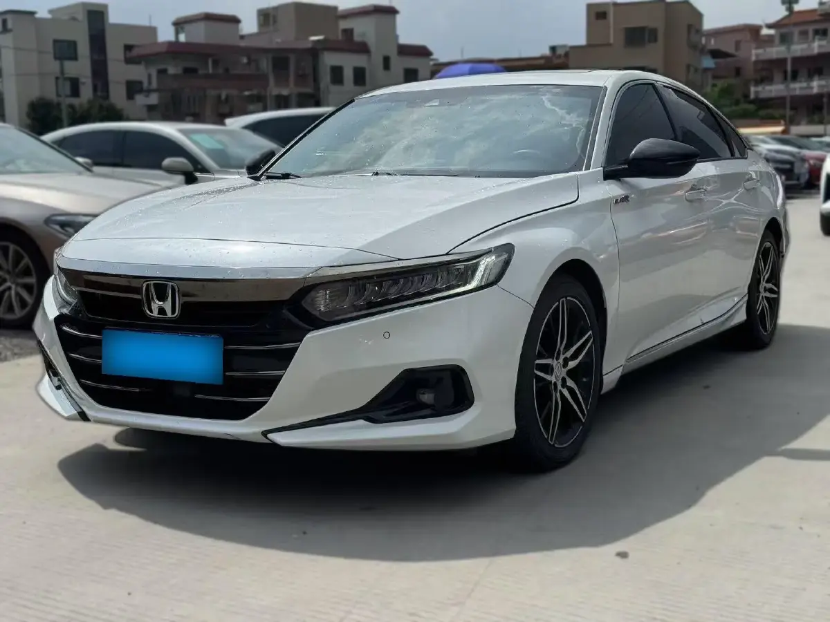 2022 Honda Accord 2.0L 146HP L4 E-CVT Hybrid