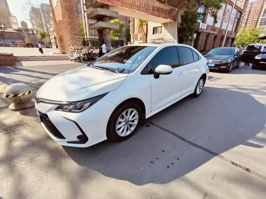 2021 Toyota Corolla 1.2T 116HP L4 CVT
