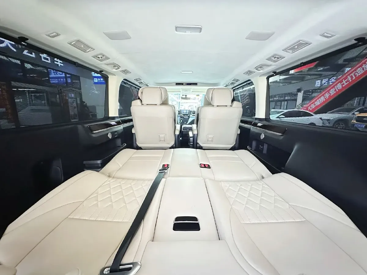 2015 Higer H6C 2.8T 143HP L4 5MT,autocango,china used car exporter,china ev exporter,chinese used car exporter,chinese used ev exporter