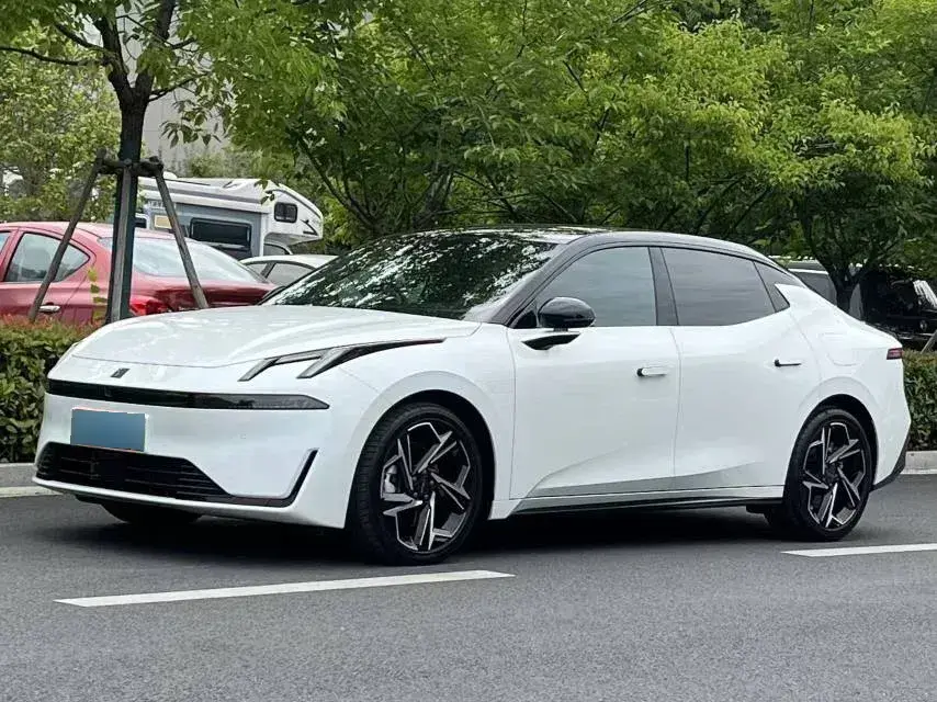 2024 LYNK&CO 07 EM-P 1.5T 163HP L4 3DHT PHEV 18.99KWH