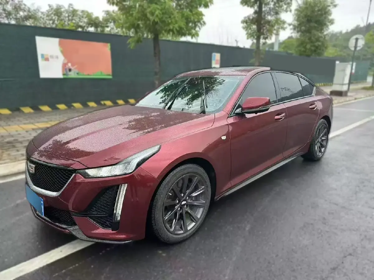 2023 Cadillac CT5 2.0T 237HP L4 10AT