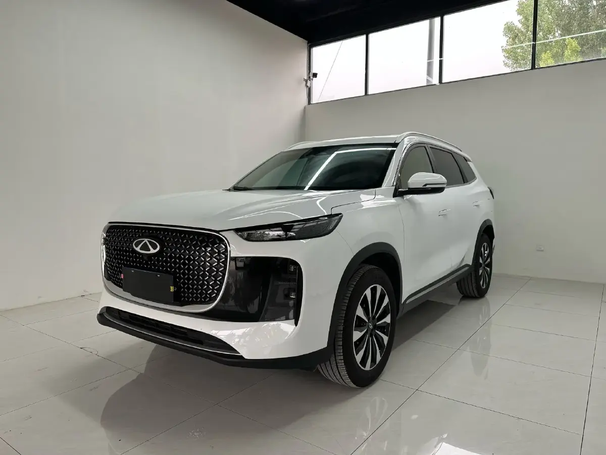 2025 Chery Tiggo 8 Plus 1.6T 197HP L4 7DCT