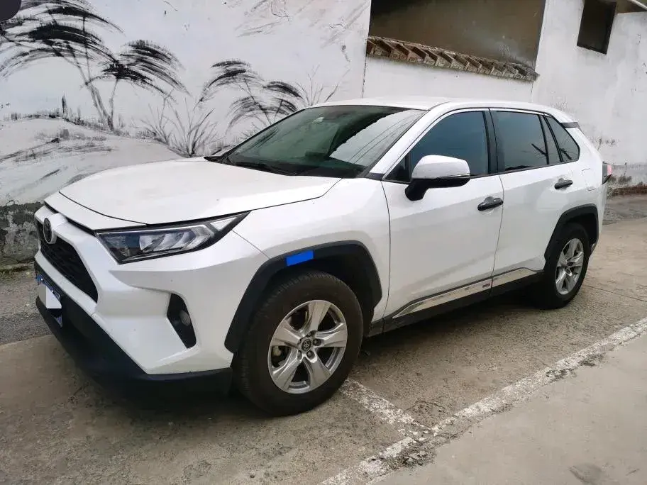 2022 Toyota RAV4 2.0L 171HP L4 CVT