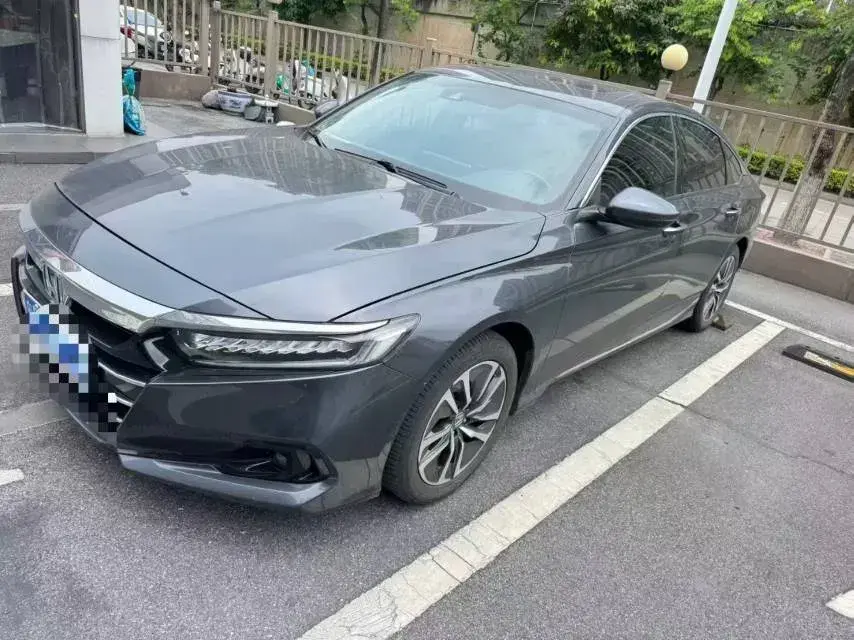 2022 Honda Accord 2.0L 146HP L4 E-CVT Hybrid