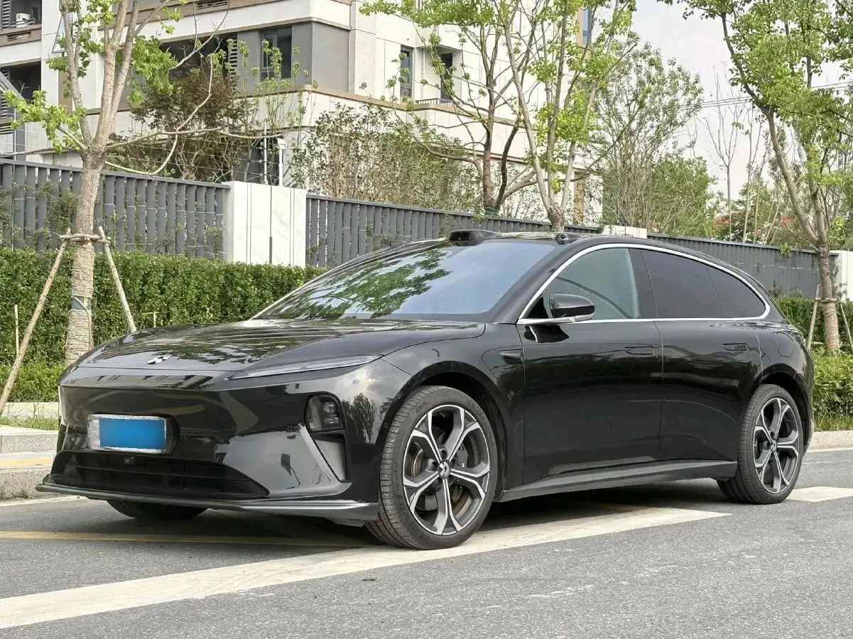 2024 NIO ET5T BEV 75KWH