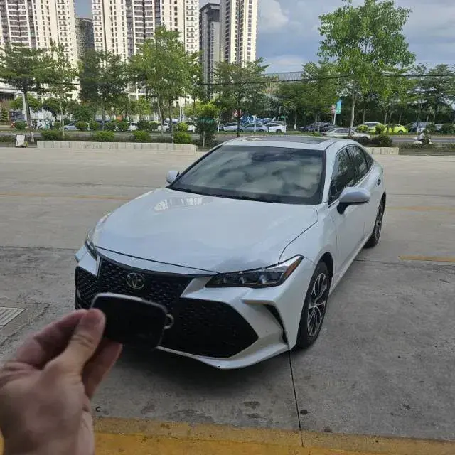 2021 Toyota Avalon 2.5L 209HP L4 8AT